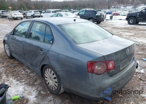 2009 Volkswagen Jetta S z USA, uszkodzony, nr VIN 3VWJM71K99M083257